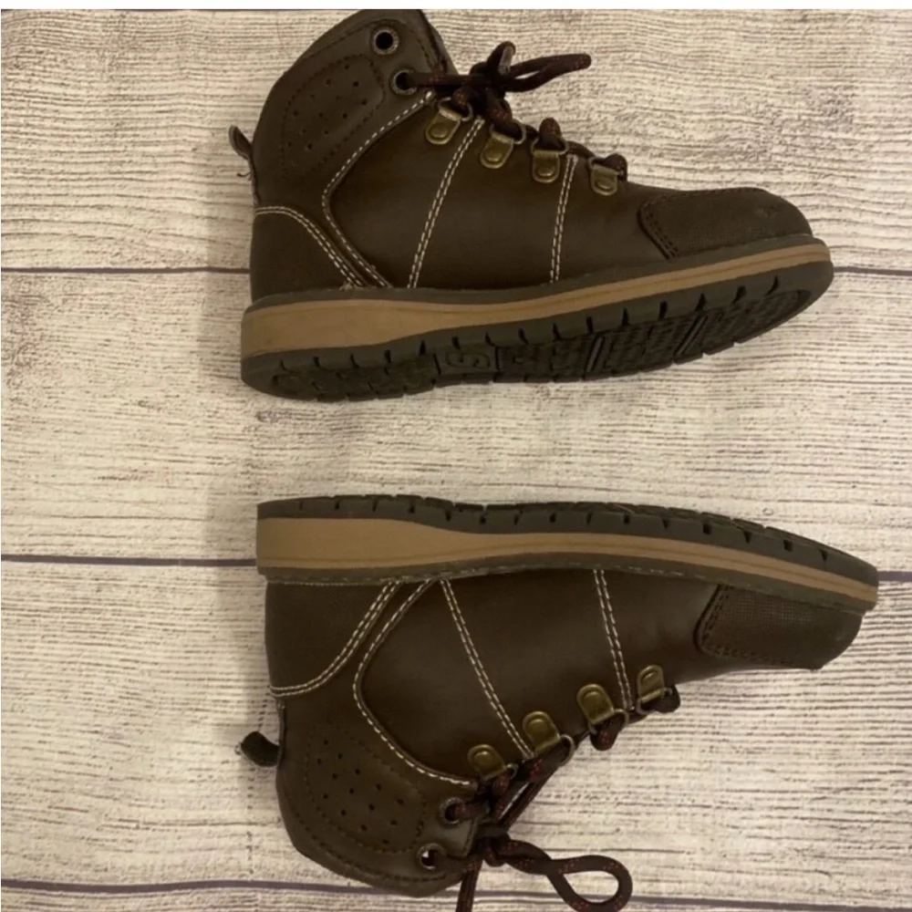 Skechers  boots size 11 toddler boys